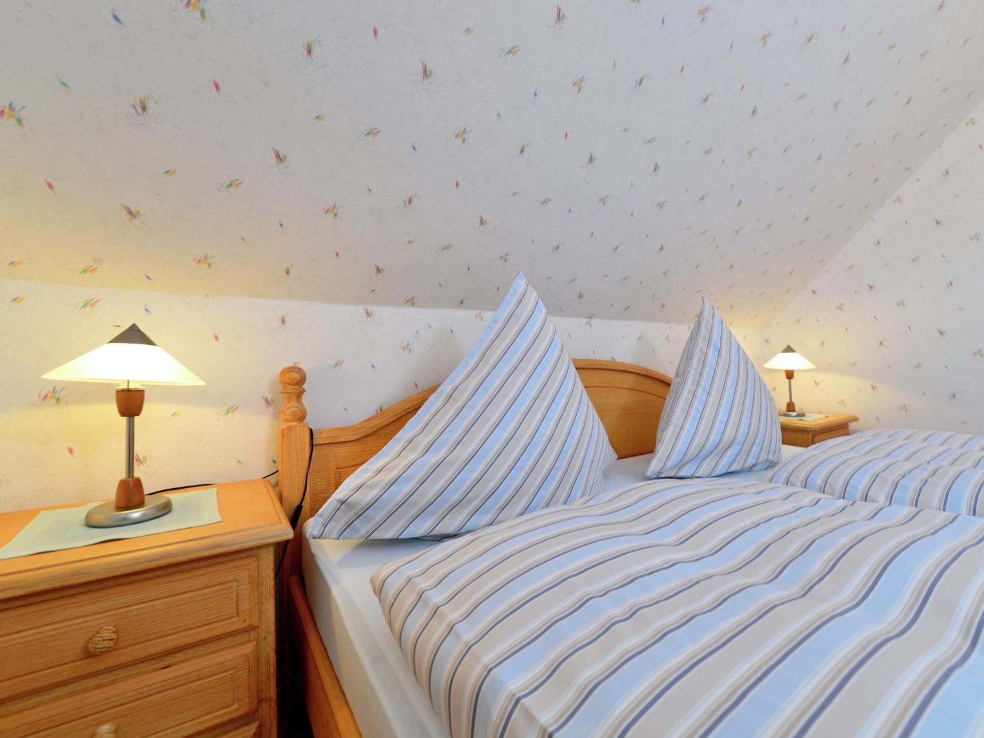 Quaint Apartment In Eimelrod Near Lake And Water Sports 维林根 外观 照片